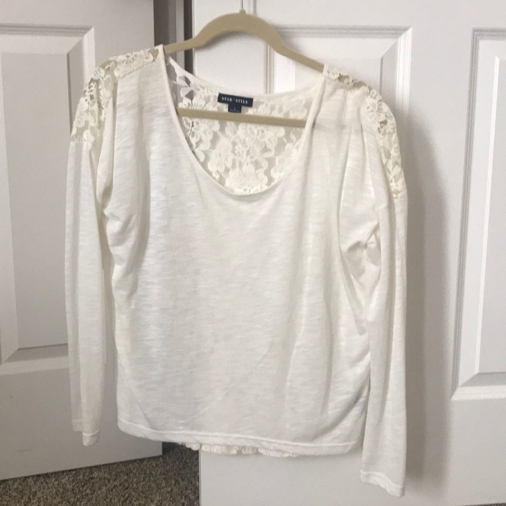 Casual yet classy top.  great with colored jeans!!